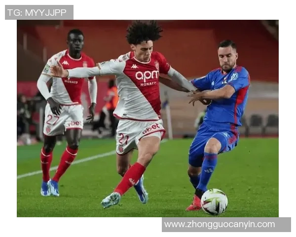 摩纳哥主场大胜斯特拉斯堡，法甲球队士气大振