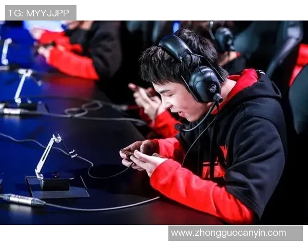 王者荣耀深度分析：探索WE战队在战术灵活性上的独特优势与表现