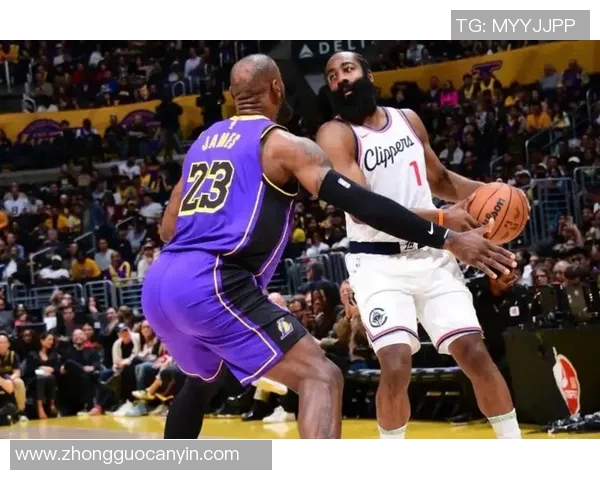 猛龙队逆势翻盘，击败湖人队豪取10连胜！